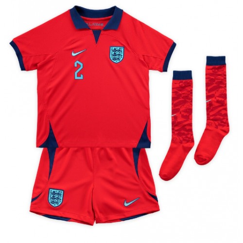 England Kyle Walker #2 Bortedraktsett Barn VM 2022 Kortermet (+ Korte bukser) England Kyle Walker #2 Bortedraktsett Barn VM 2022 Kortermet (+ Korte bukser)